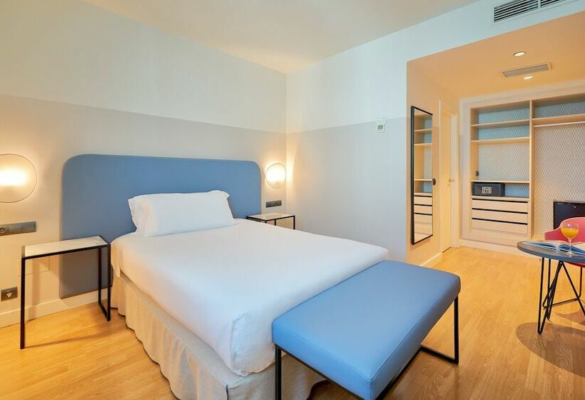 Номер Стандарт, Eurostars Málaga