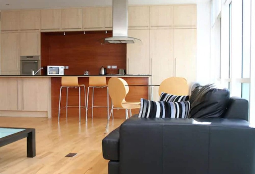 דירת שני חדרים, Glasgow Lofts