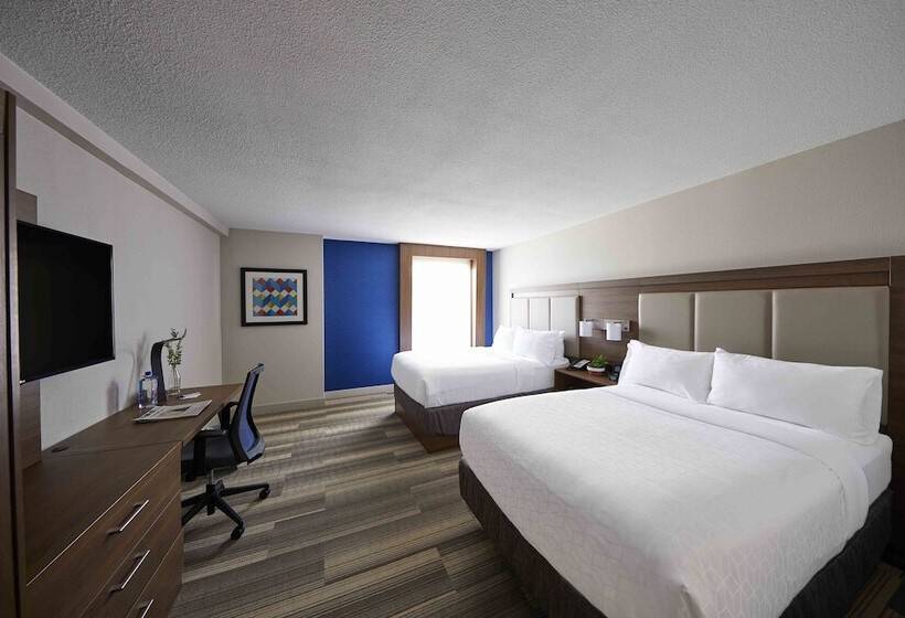 سوییت, Holiday Inn Express Nashville Downtown   Broadway, An Ihg