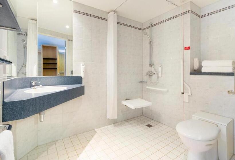 장애인을 위한 스탠다드 룸, Holiday Inn Express Southampton M27, J7, An Ihg