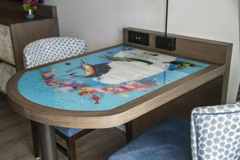 اتاق استاندارد با تخت بزرگ, Hollywood Beach Marriott