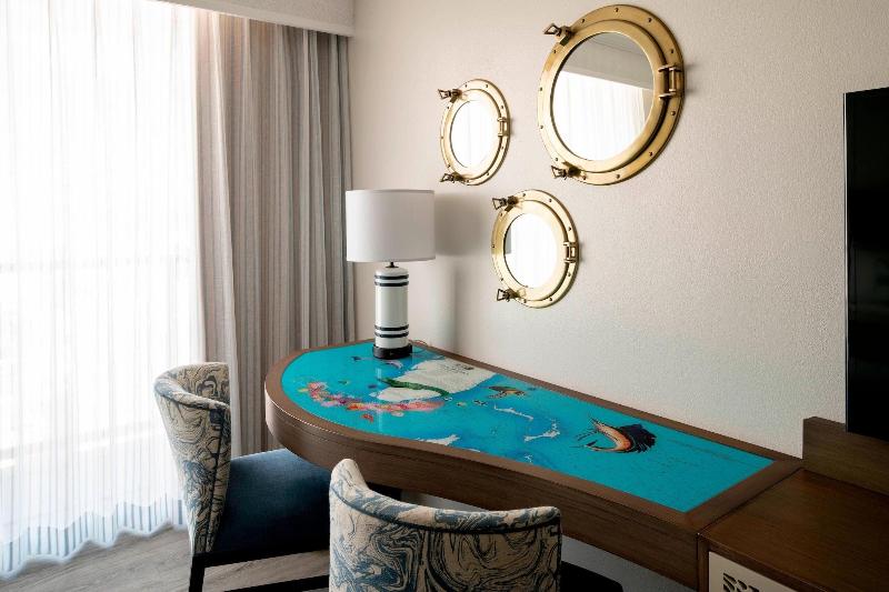 キングサイズベッドのスタンダードルーム, Hollywood Beach Marriott