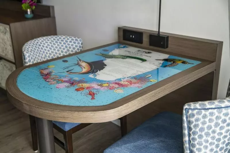 اتاق استاندارد با تخت بزرگ, Hollywood Beach Marriott