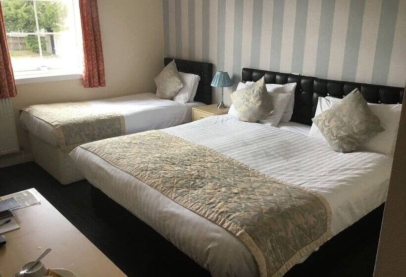 غرفة عائلية, The Elgin Kintore Arms, Inverurie