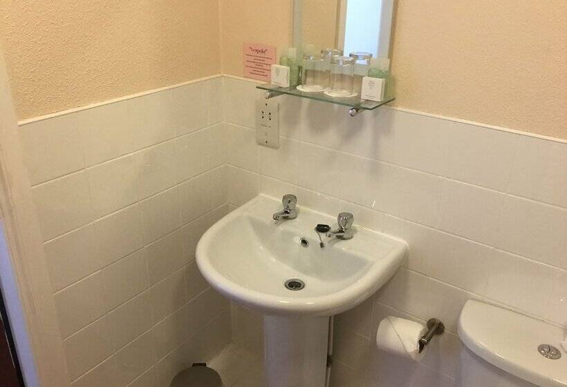 غرفة قياسية, The Elgin Kintore Arms, Inverurie