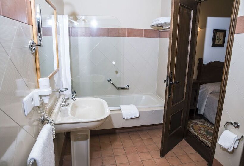 Номер Стандарт Трехместный, Monumento Pazo Do Castro