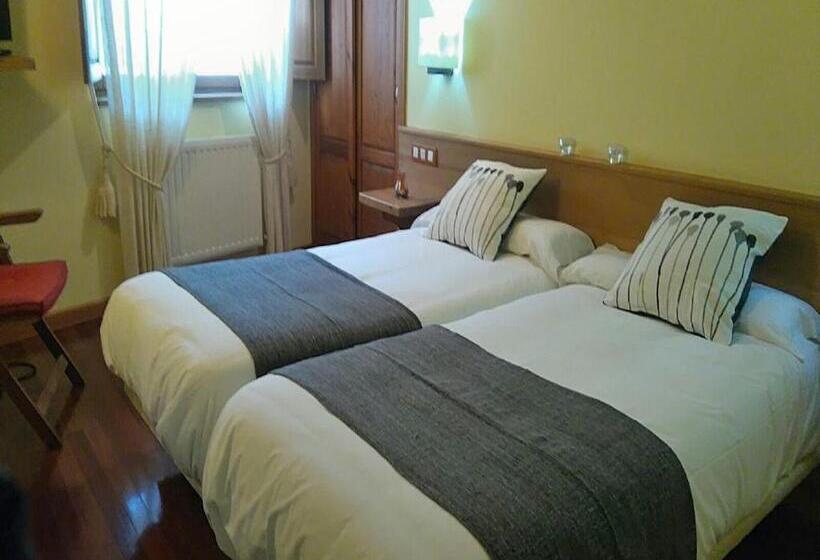 패밀리 룸, Rural El Rexacu