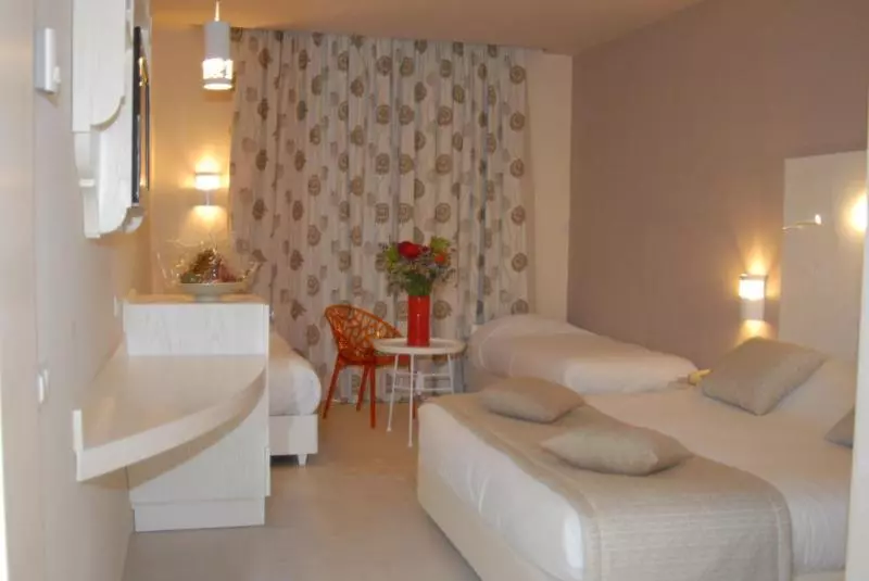 اتاق استاندارد چهارنفره با چشم‌انداز باغ, Seabel Rym Beach Djerba