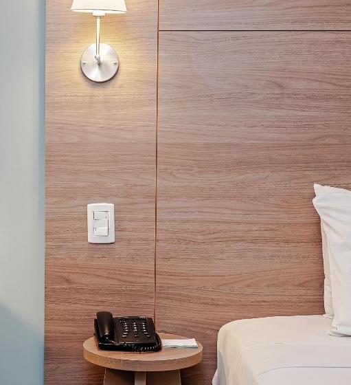 标准间, Slim Curitiba Alto Da Xv