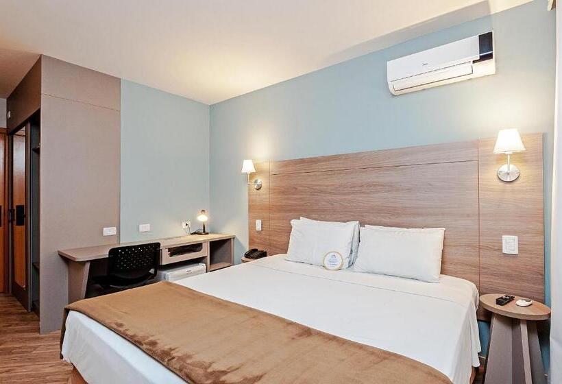 高级大房间, Slim Curitiba Alto Da Xv