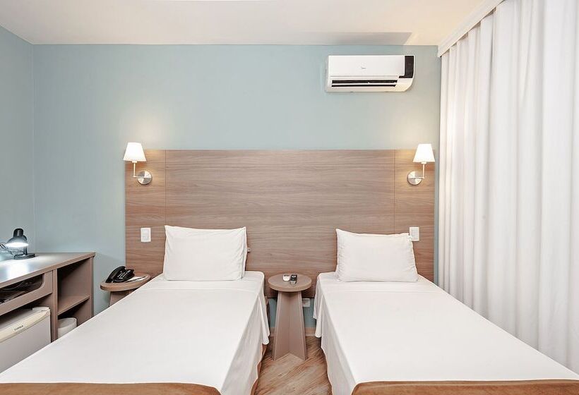 标准间, Slim Curitiba Alto Da Xv