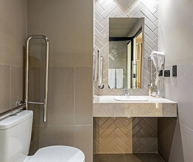 标准间, Slim Curitiba Alto Da Xv