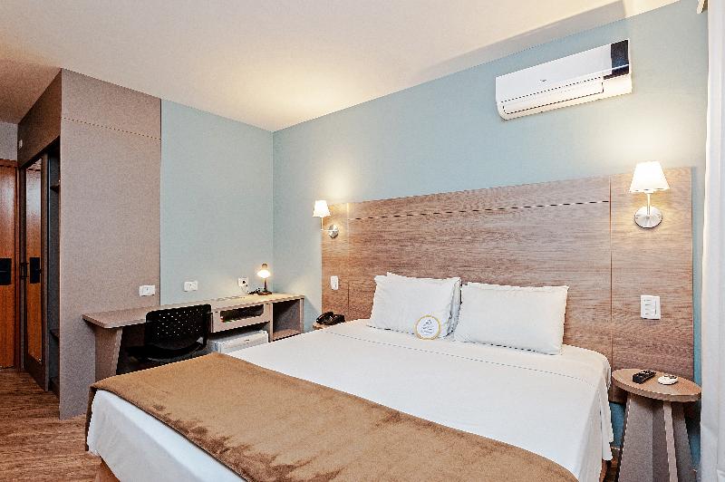 标准间, Slim Curitiba Alto Da Xv