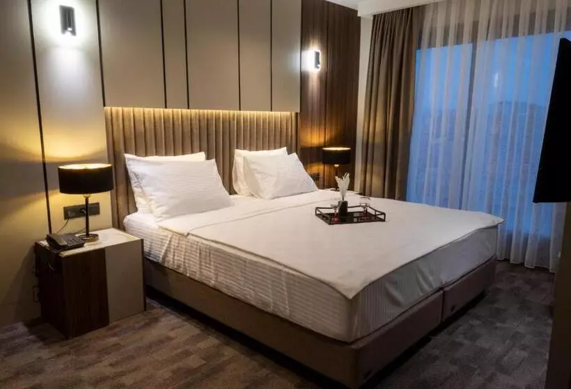 اتاق خانوادگی, Monalisa Hotels Kuşadasi