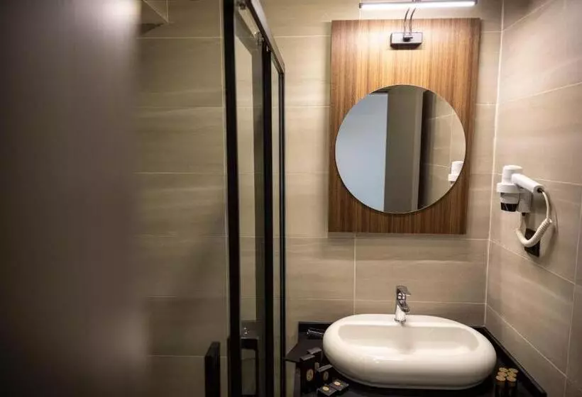 اتاق استاندارد با تخت بزرگ, Monalisa Hotels Kuşadasi