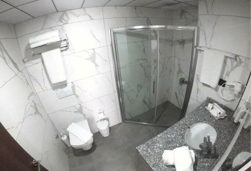 디럭스 룸, Asi̇wa