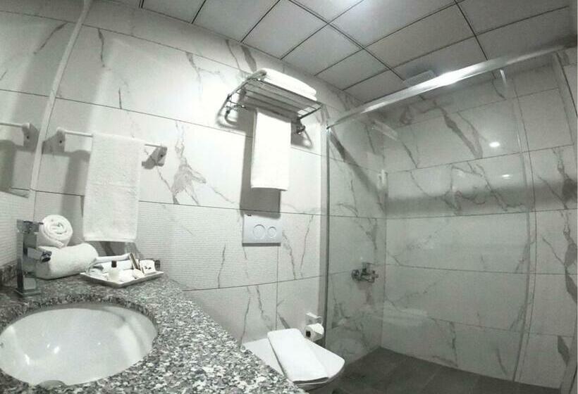 חדר דלוקס, Asi̇wa