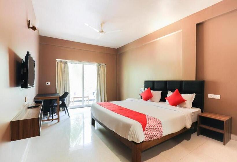 三人经典房间, Oyo 68467 Morjim Suites