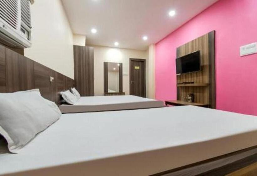 اتاق لوکس سه تخته, Vivek