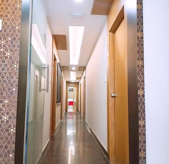 标准间, Grand Oliver