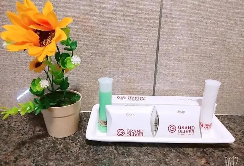 スタンダードトリプルルーム, Grand Oliver
