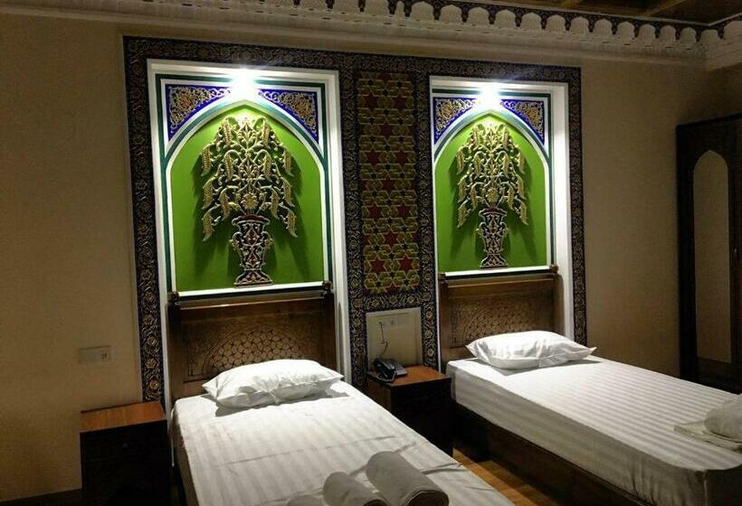 디럭스 룸, Old House