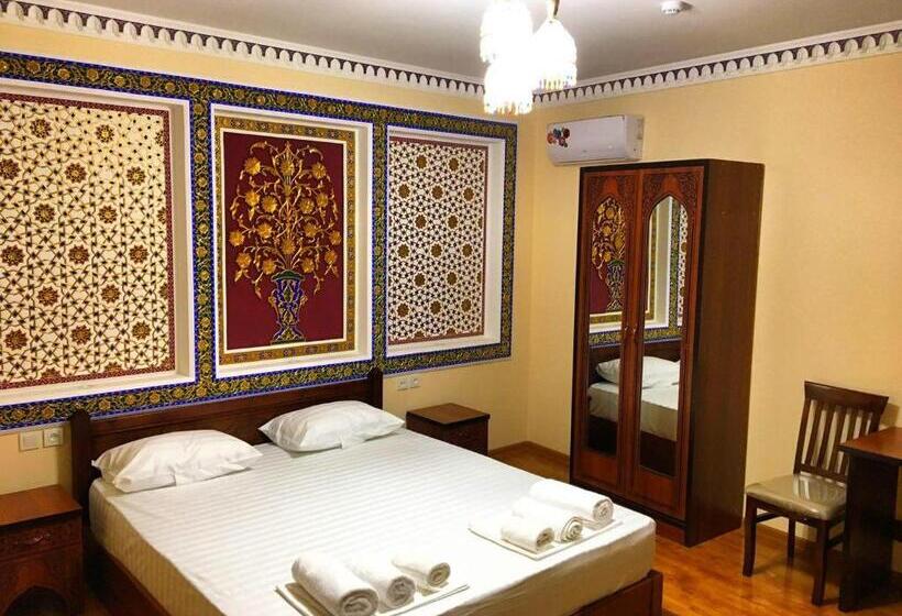 디럭스 룸, Old House