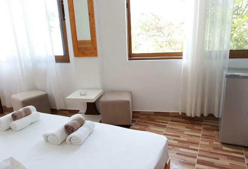 חדר סטנדרט עם מרפסת, Beleris Rooms