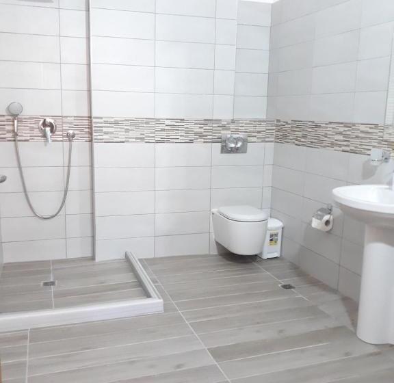 חדר סטנדרטי לשלושה עם נוף, Beleris Rooms