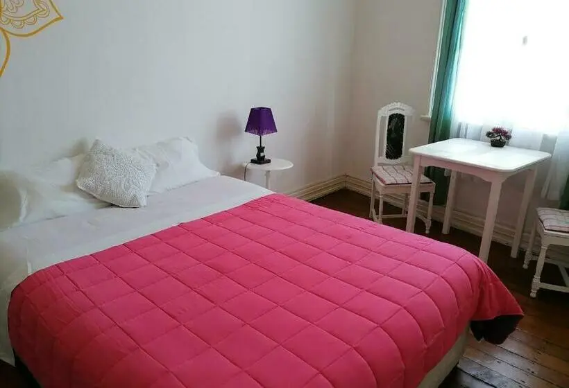اتاق استاندارد با سرویس بهداشتی مشترک, Casa Capilla