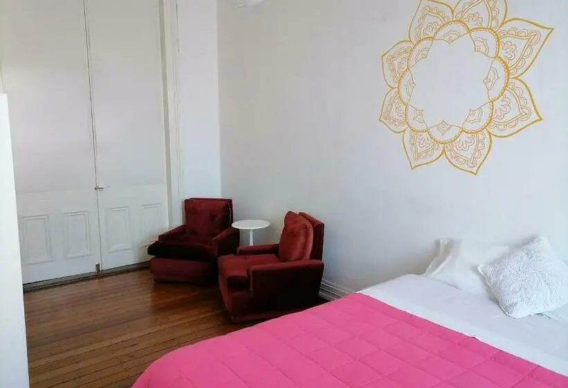 اتاق استاندارد با سرویس بهداشتی مشترک, Casa Capilla