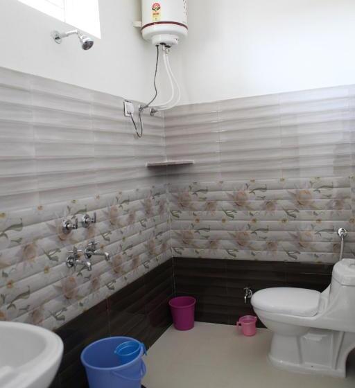 اتاق استاندارد با تخت بزرگ, Keshav Palace