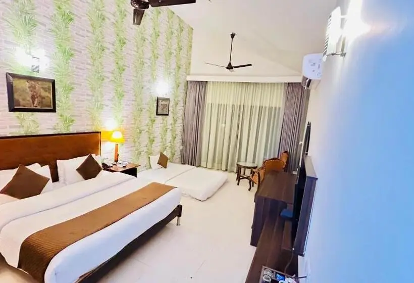 スーペリアールーム, Click Resort Corbett Tiger Den