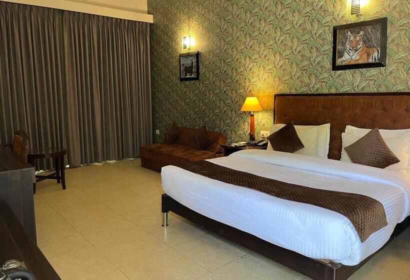 חדר סופריור, Click Resort Corbett Tiger Den