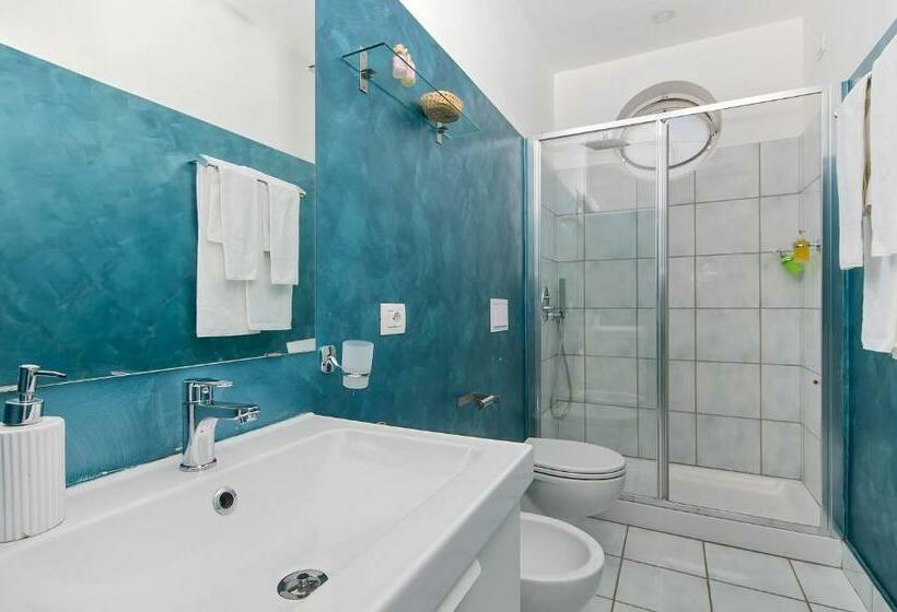 带露台的高档房间, Elisir B&b