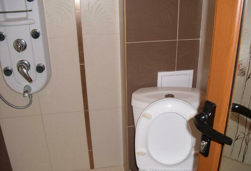 Полулюкс с Балконом, Family Hotel Malibu