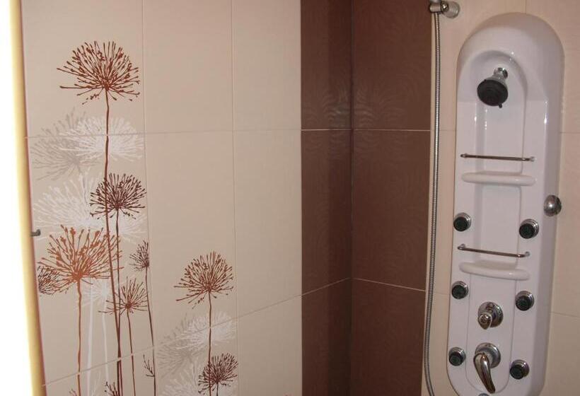 Полулюкс с Балконом, Family Hotel Malibu