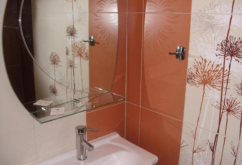 Полулюкс с Балконом, Family Hotel Malibu