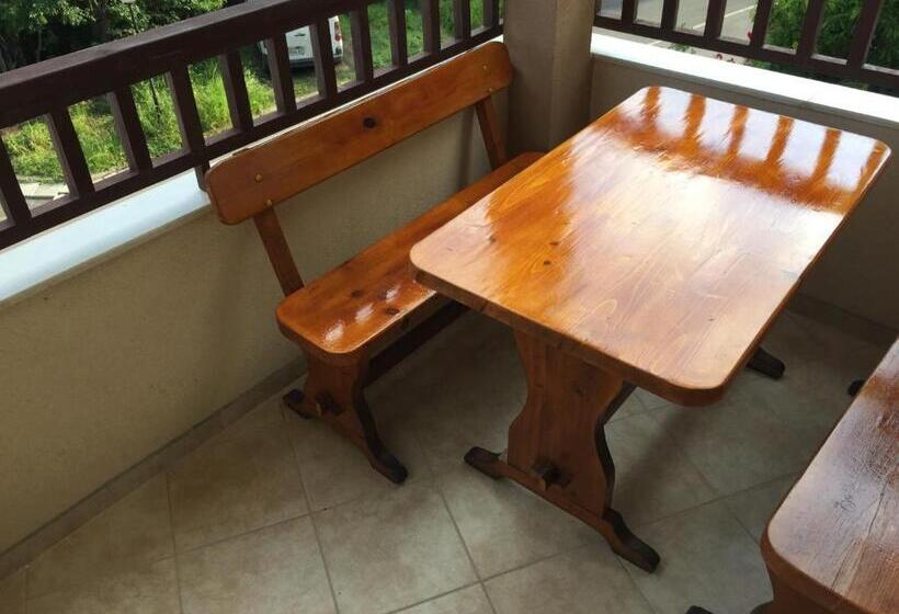 Апартаменты 1 Спальня, Family Hotel Malibu