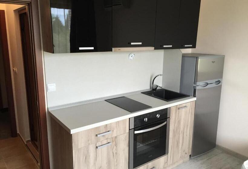 Апартаменты 1 Спальня, Family Hotel Malibu