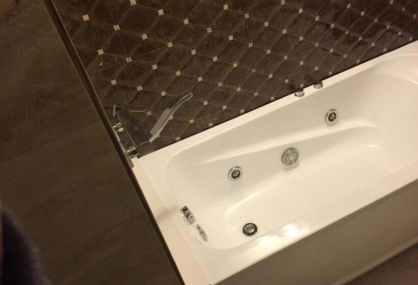 Апартаменты 1 Спальня, Family Hotel Malibu