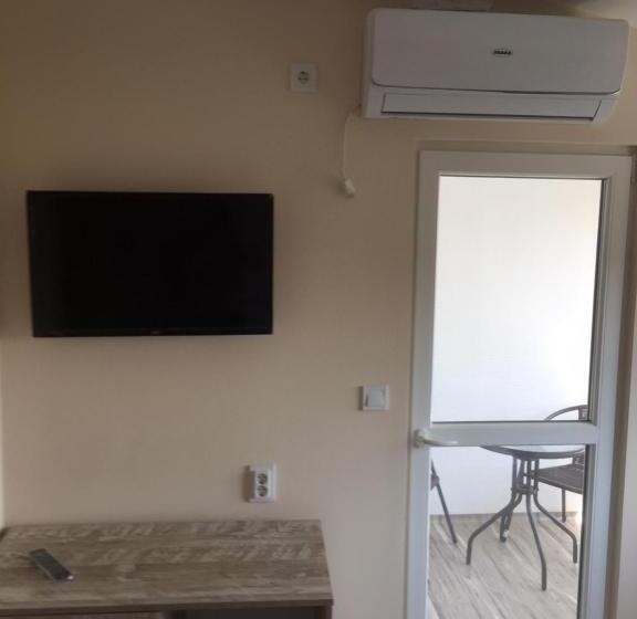 Номер Стандарт с Балконом, Family Hotel Malibu