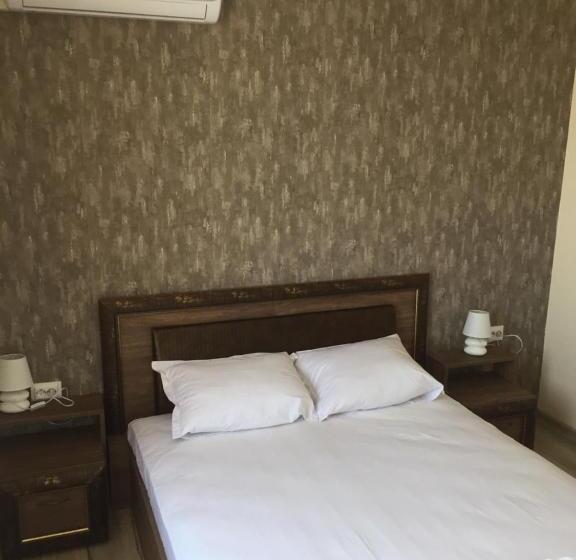 Номер Стандарт с Балконом, Family Hotel Malibu