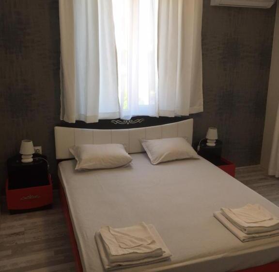 Номер Стандарт с Балконом, Family Hotel Malibu