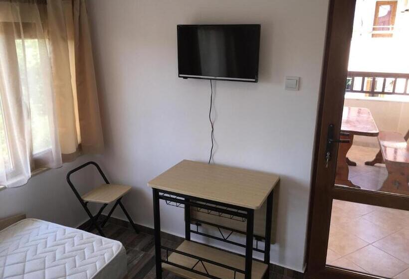 Апартаменты 1 Спальня, Family Hotel Malibu