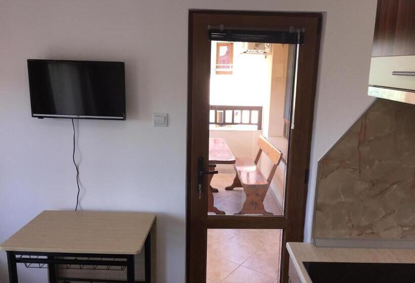 Апартаменты 1 Спальня, Family Hotel Malibu