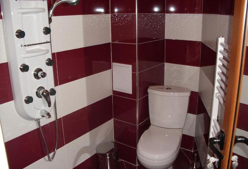 Номер Стандарт с Балконом, Family Hotel Malibu