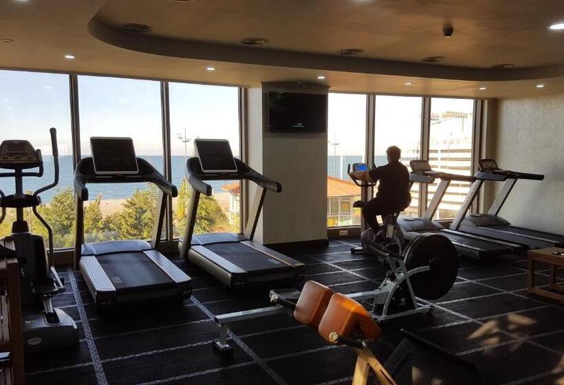 آپارتمان لوکس 1 خوابه, Mimino Apartment Deluxe First Line