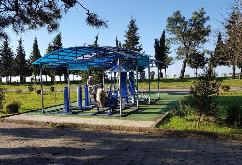 آپارتمان لوکس 1 خوابه, Mimino Apartment Deluxe First Line