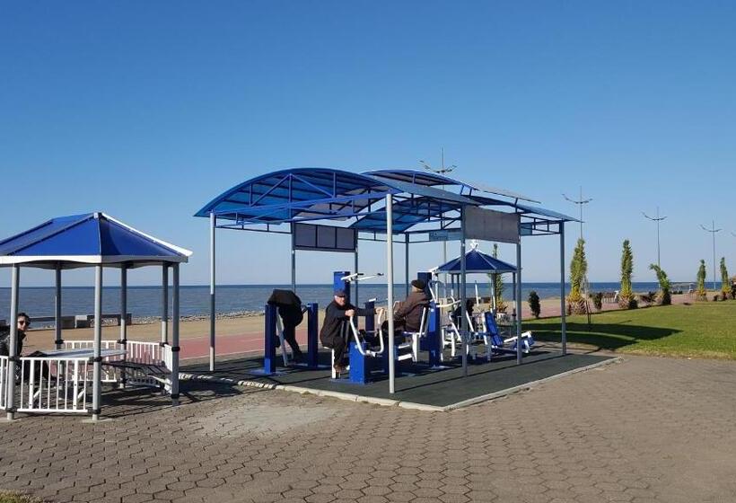 آپارتمان لوکس 1 خوابه, Mimino Apartment Deluxe First Line